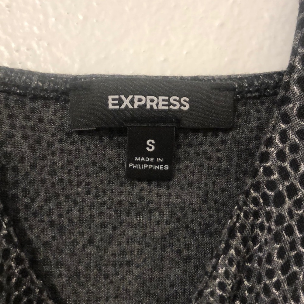 Express top - Picture 3 of 3